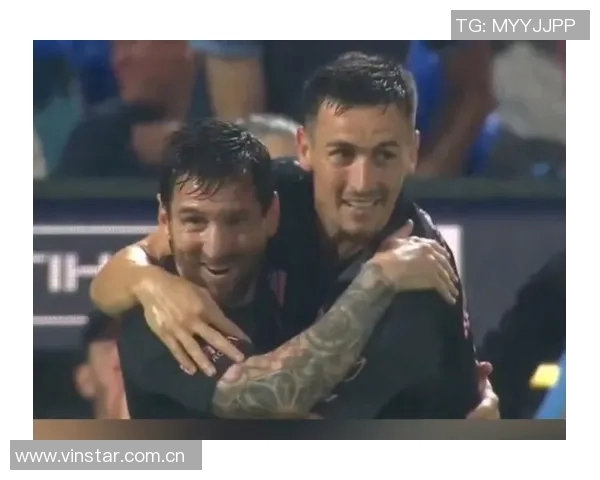 梅西破门后与弗雷默契配合传球助攻展现团队精神 梅西破门后与弗雷默契配合传球助攻展现团队精神