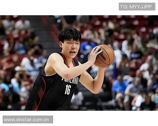 杨瀚森与克林根联手打造内线防线共同提升球队竞争力 杨瀚森与克林根联手打造内线防线共同提升球队竞争力