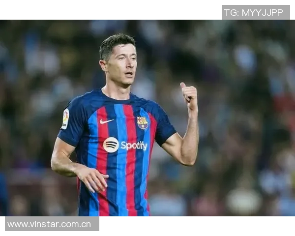 扎哈维透露莱万尚未决定未来沙特俱乐部并未提出报价