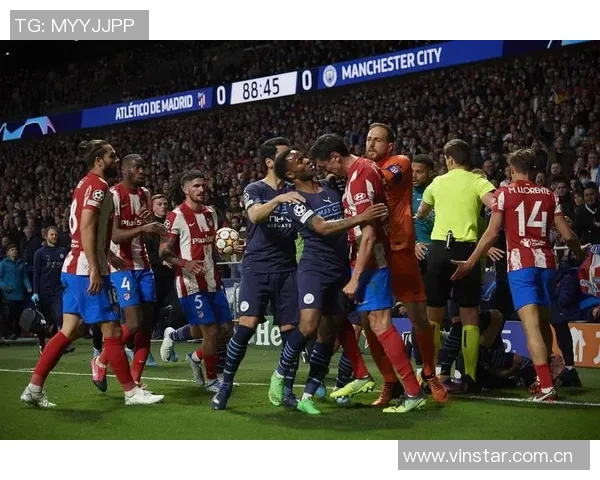 曼城球迷愤怒发声：44年季票被取消为何要我换座位