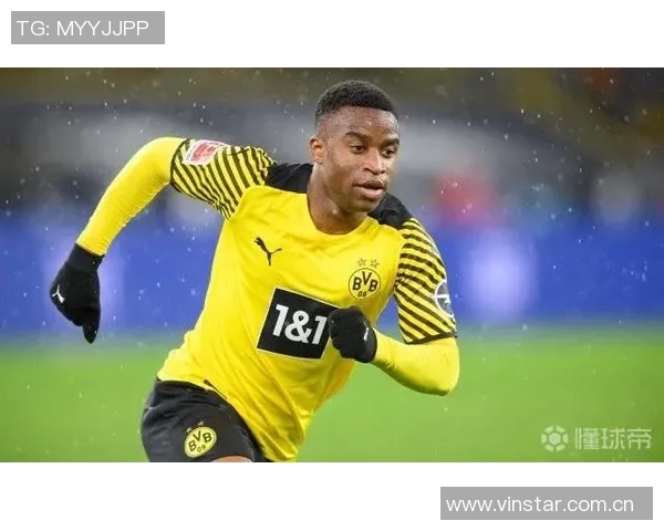 穆科科在丹麦遭遇困境多特名宿呼吁给予更多信任与支持